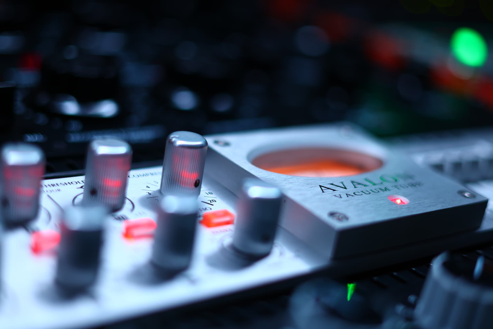 Avalon VT-747SP in the Dimension Mastering studio