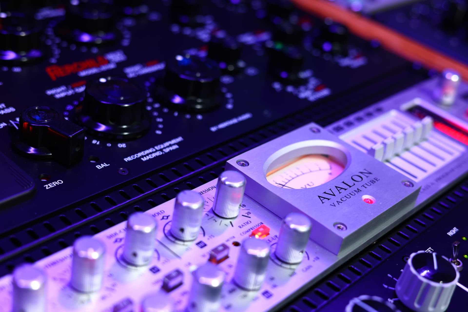 Avalon VT-747SP in the Dimension Mastering studio